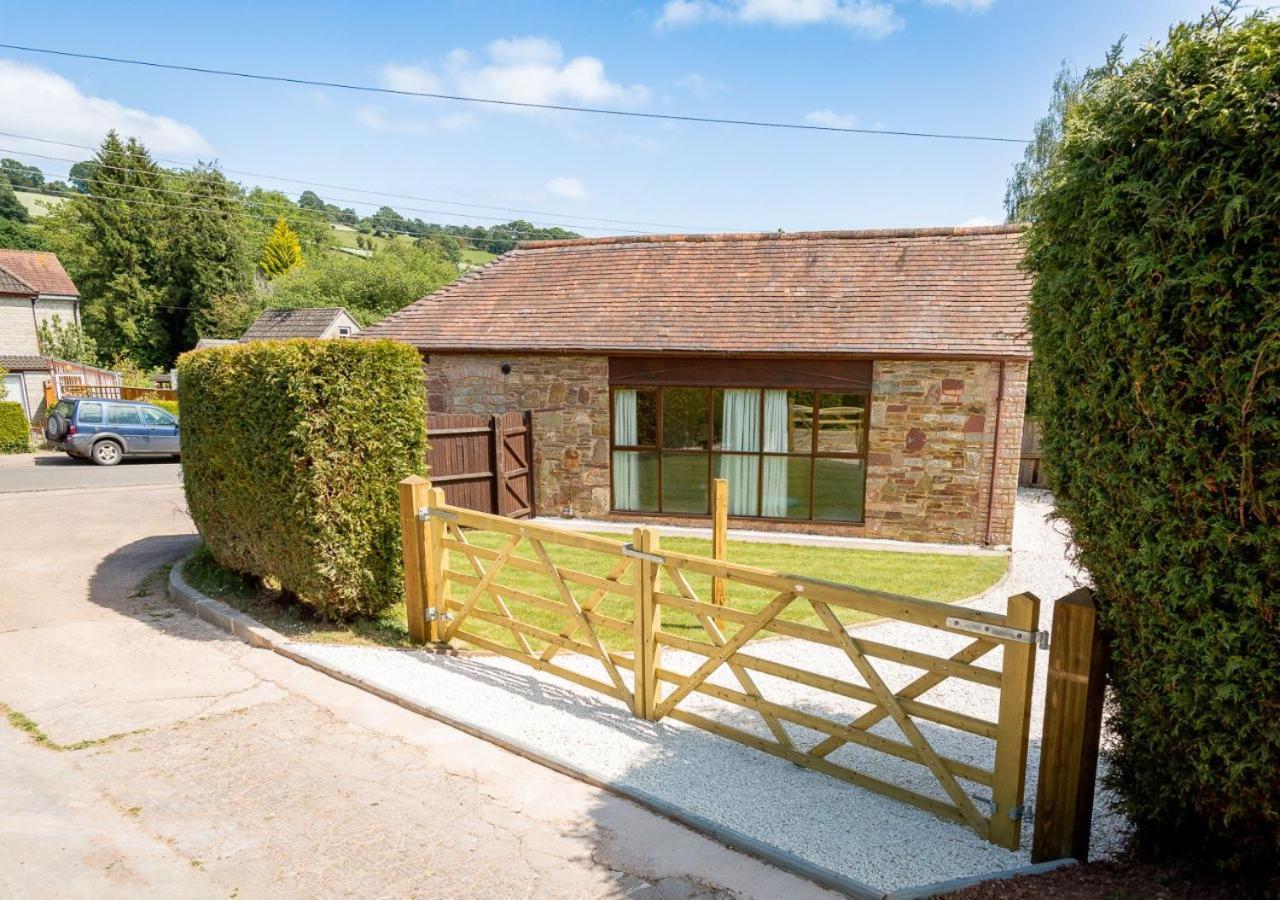 The Barn In Longhope - Luxury Barn Conversion Exterior foto